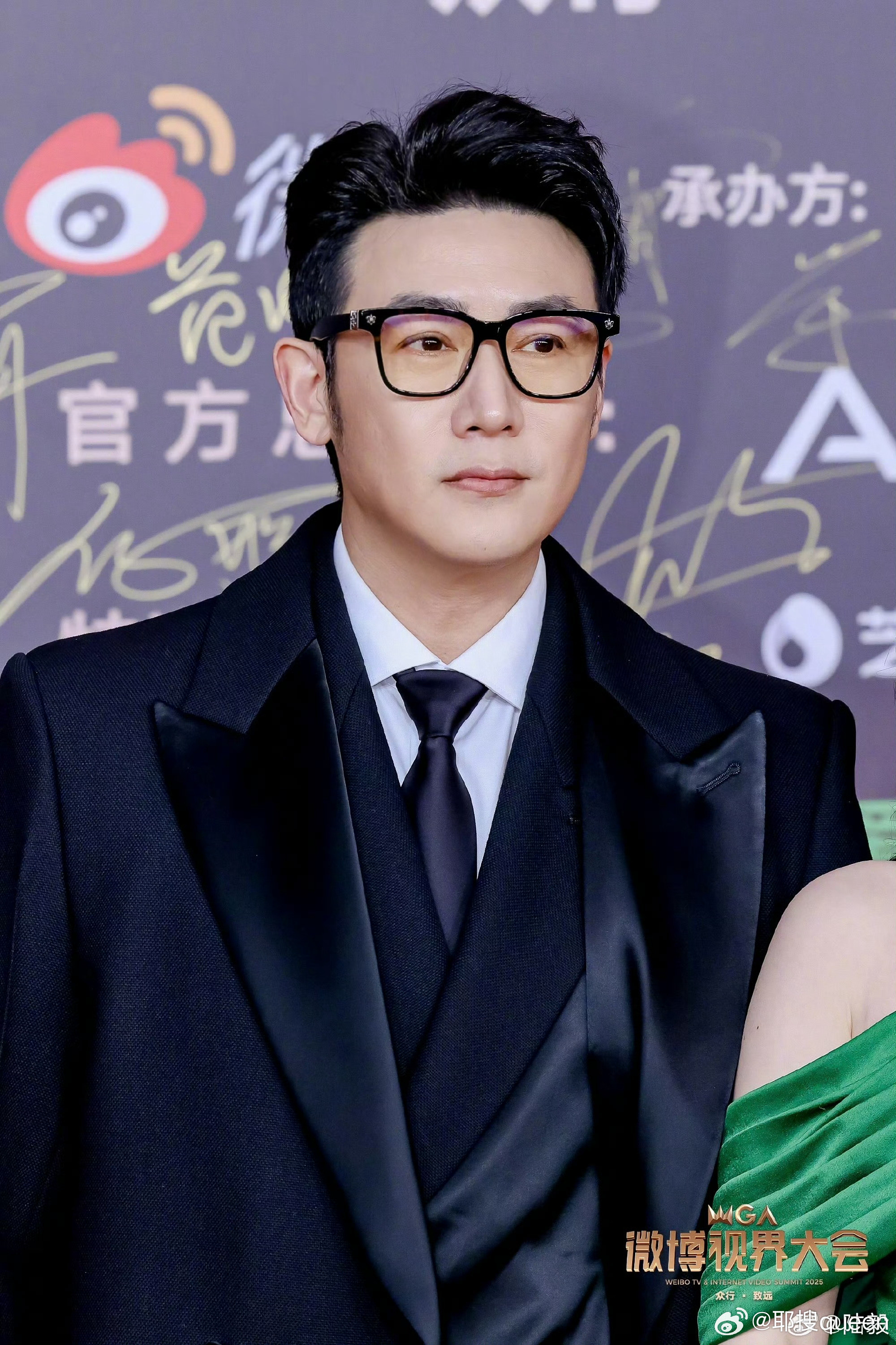 陆毅这个沉稳老干部风格，真的好吃他这一款哇！​​​