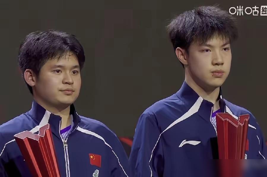 19分钟，林诗栋、黄友政这对国乒组合，竟然在男双决赛被勒布伦兄弟0-3血洗，黄友