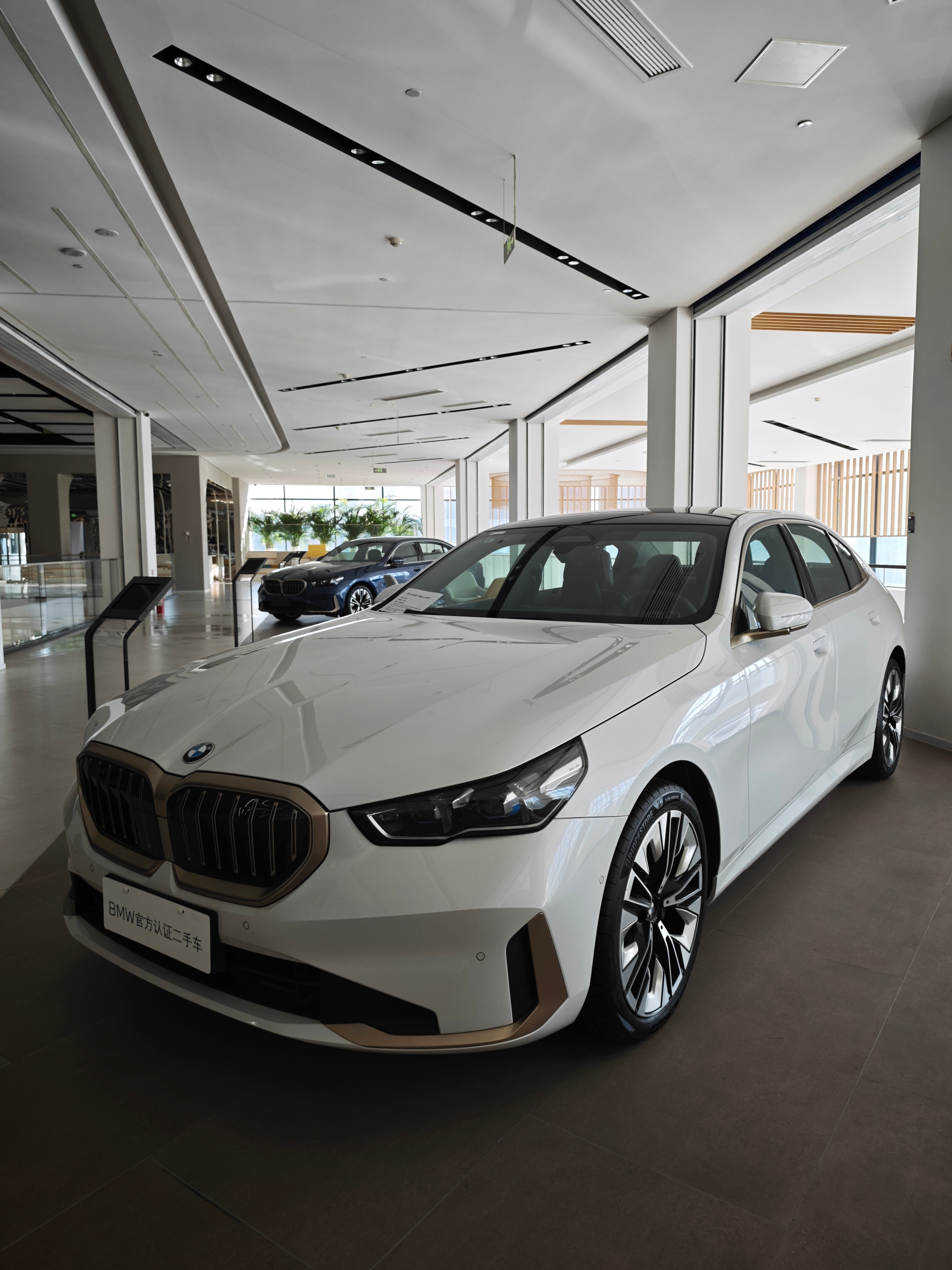 这个轮子好看豪华套装就算了