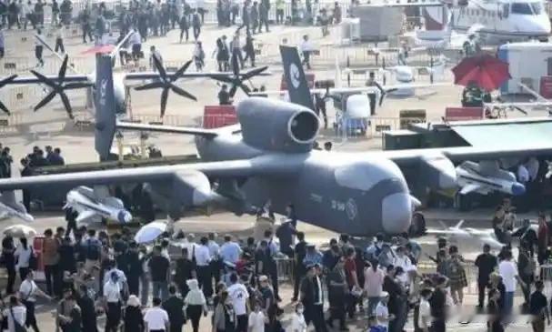 九天无人机首飞引爆台岛恐慌！蜂群攻击让台湾之盾变纸糊盾牌12月13日，中国