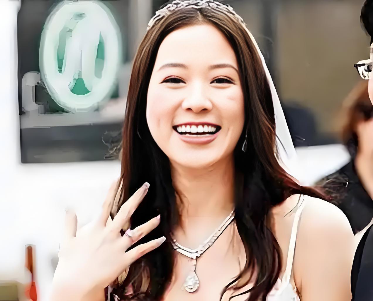 浙江一对60多岁的夫妻，唯一的儿子因故去世了，老夫老妻悲痛欲绝。儿子的赔偿款