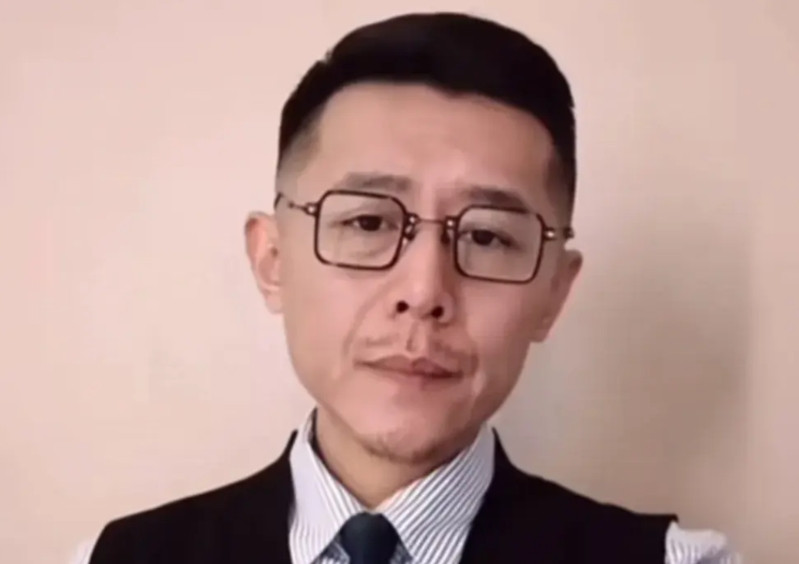 有一位96年的姑娘和大冰连线，她快要和男朋友步入婚姻殿堂了，打算首付10万贷款买