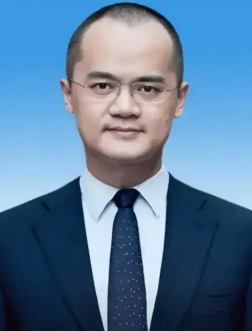美团员工外包模式已成为其核心用工策略，尤其在骑手群体中规模庞大且争议频发。美