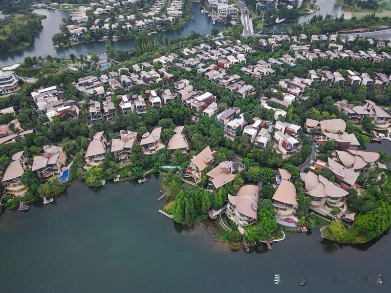 2026年，成都楼市的小阳春肯定还是会出现。过去25年里，成都楼市一直都有小阳