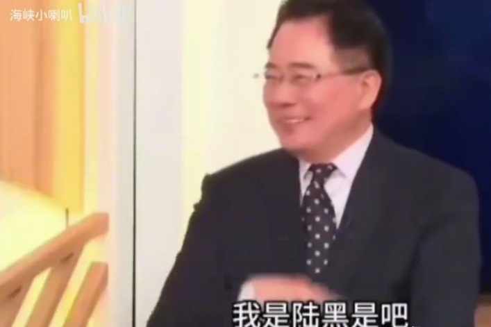 蔡正元说：“我承认我是陆黑，我就是嘲讽派，不是统派也不是独派。”不喜欢他的人嘲