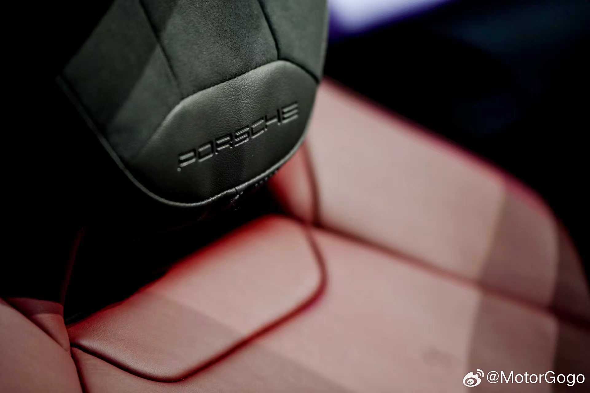 保时捷今天推出了Panamera尽享版，售价为99.8万元起。尽享版配备