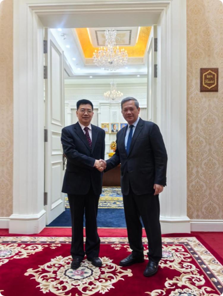 泰柬双双感谢中国柬埔寨和泰国两国政府分别发表声明，高度评价并感谢中国在近期边