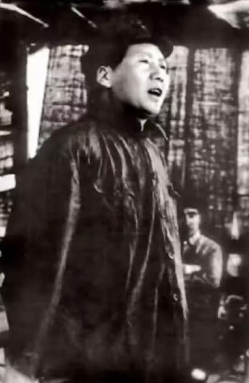 平型关大捷后才懂：洛川会议上，贺龙的选择有多正确平型关大捷后，许多人才真正看