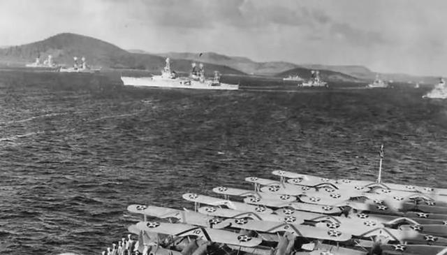 1956年，浙江两个渔民出海打鱼时，捞到两具尸体穿着奇怪军装尸体，渔民用腌鱼的方