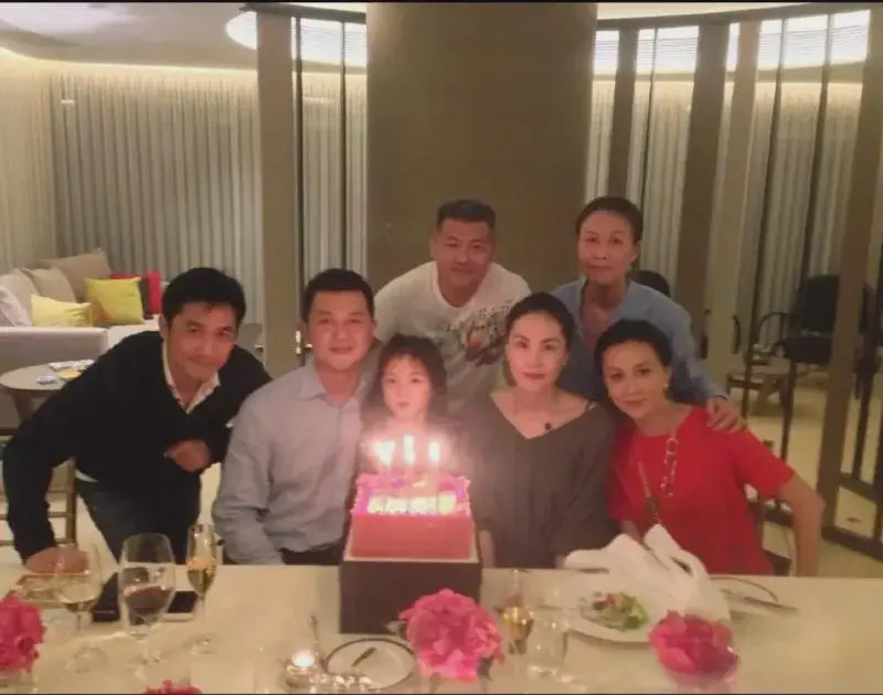 李亚鹏的遭遇是否说明，人脉没用？