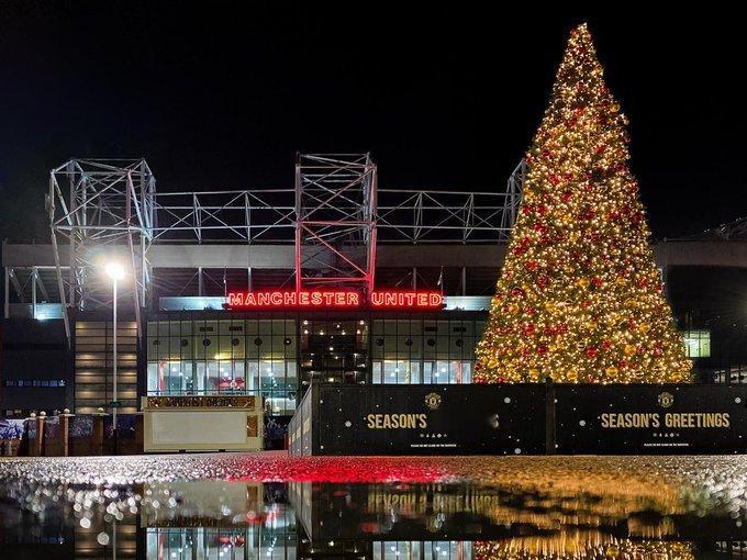 邮报在拉爵取消曼联圣诞节活动一年后，俱乐部正在老特拉福德球场恢复员工派对，为球迷