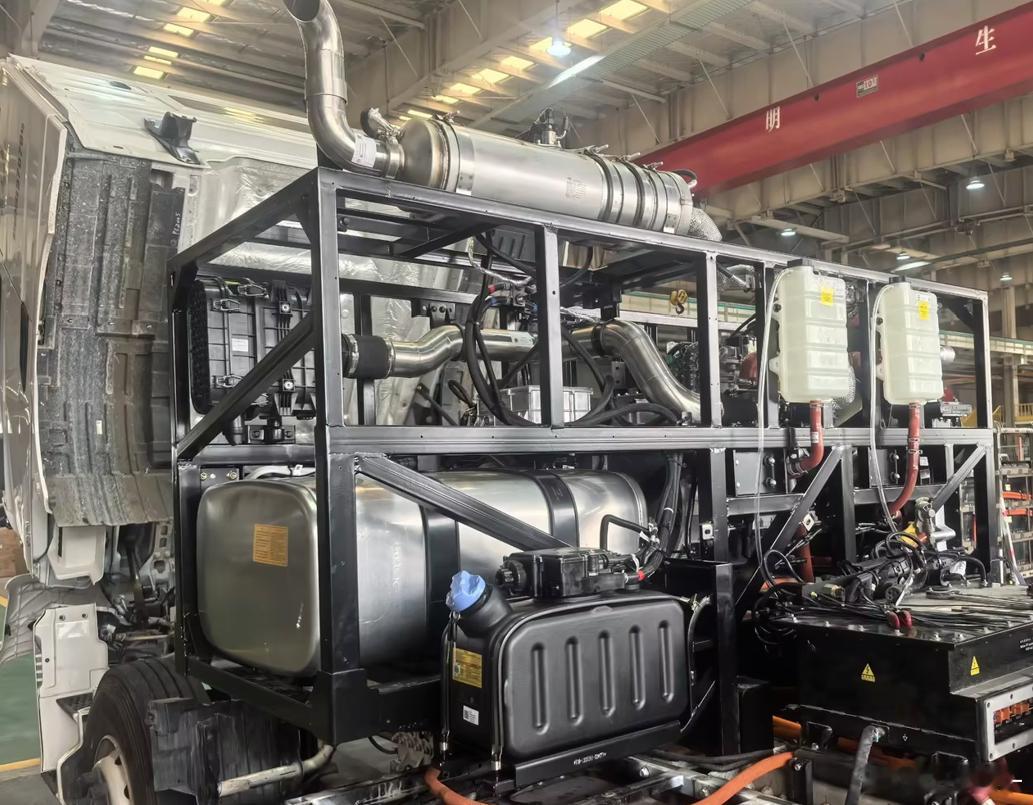 可以拆卸增程器的设计，在纯电卡车上实现了