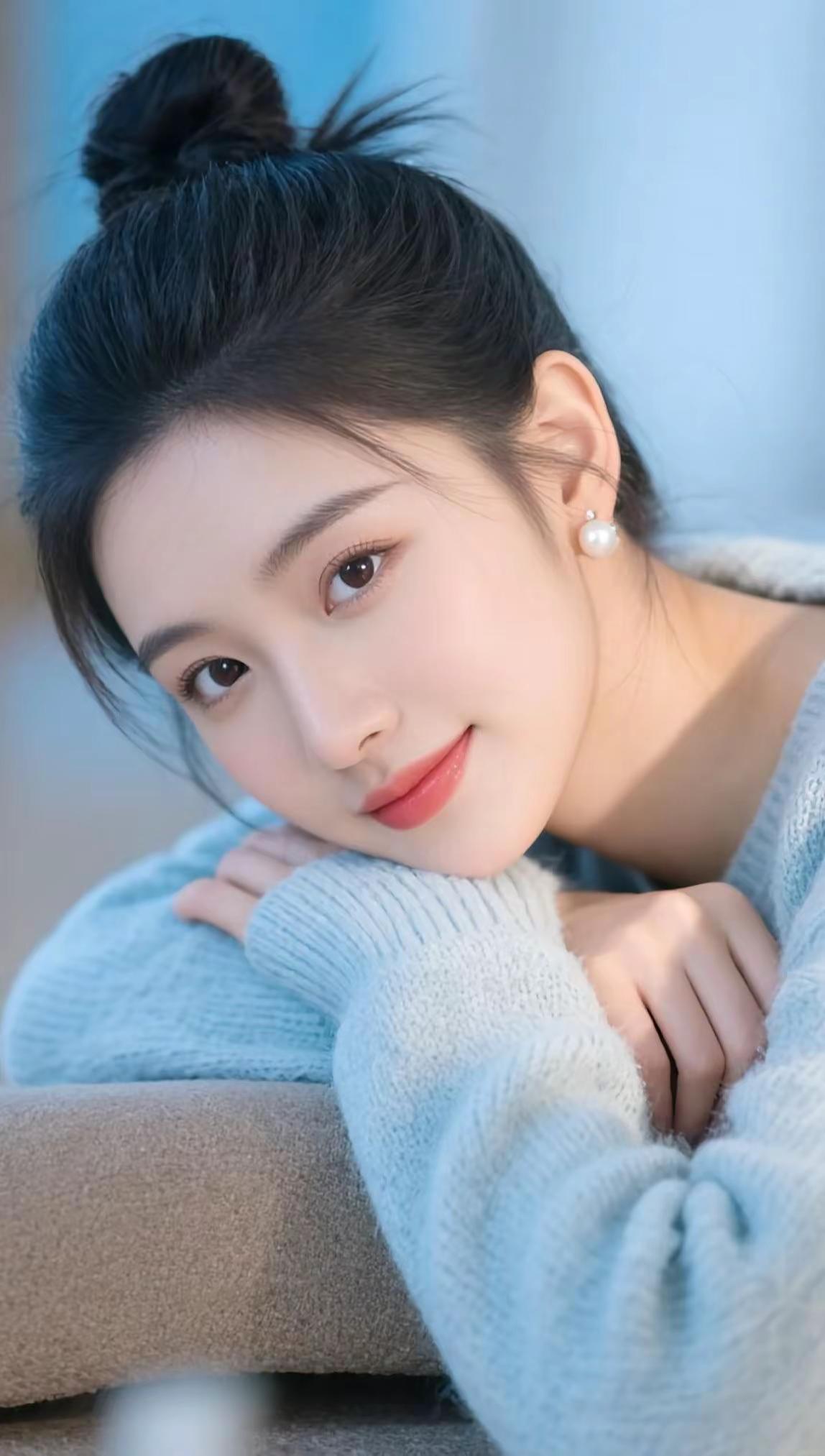 AI淡蓝毛衣照ai创作