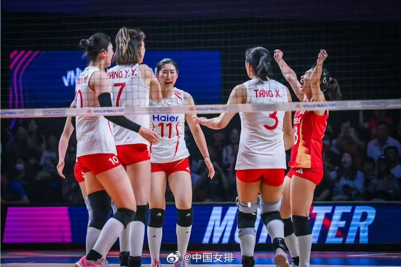 中国女排3比2美国女排体育大赏7月23日晚上，2026年世界女排联赛总决赛1
