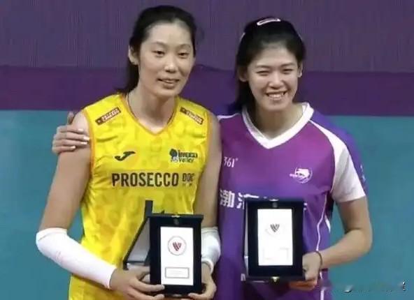 李盈莹是挺厉害的，甚至可以说是2020年以来中国最好的主攻但不是现象级，李盈莹