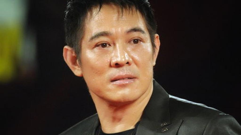 你知道吗？李连杰5月11日公开回应了患甲亢改变面容的经历，引发全网感慨。他坦言甲