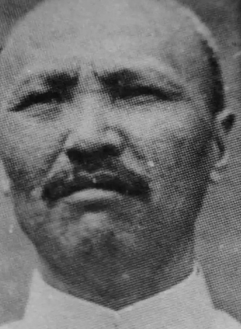 1947年4月，孙殿英在老巢汤阴被解放军包围后，拿出几万黄金分给手下，高级军官每