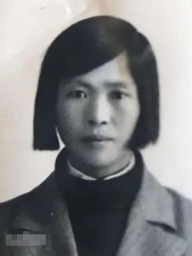 彭德怀得知贺子珍归国，专程到上海看望，贺子珍诧异：你怎么来的？贺子珍这句带着
