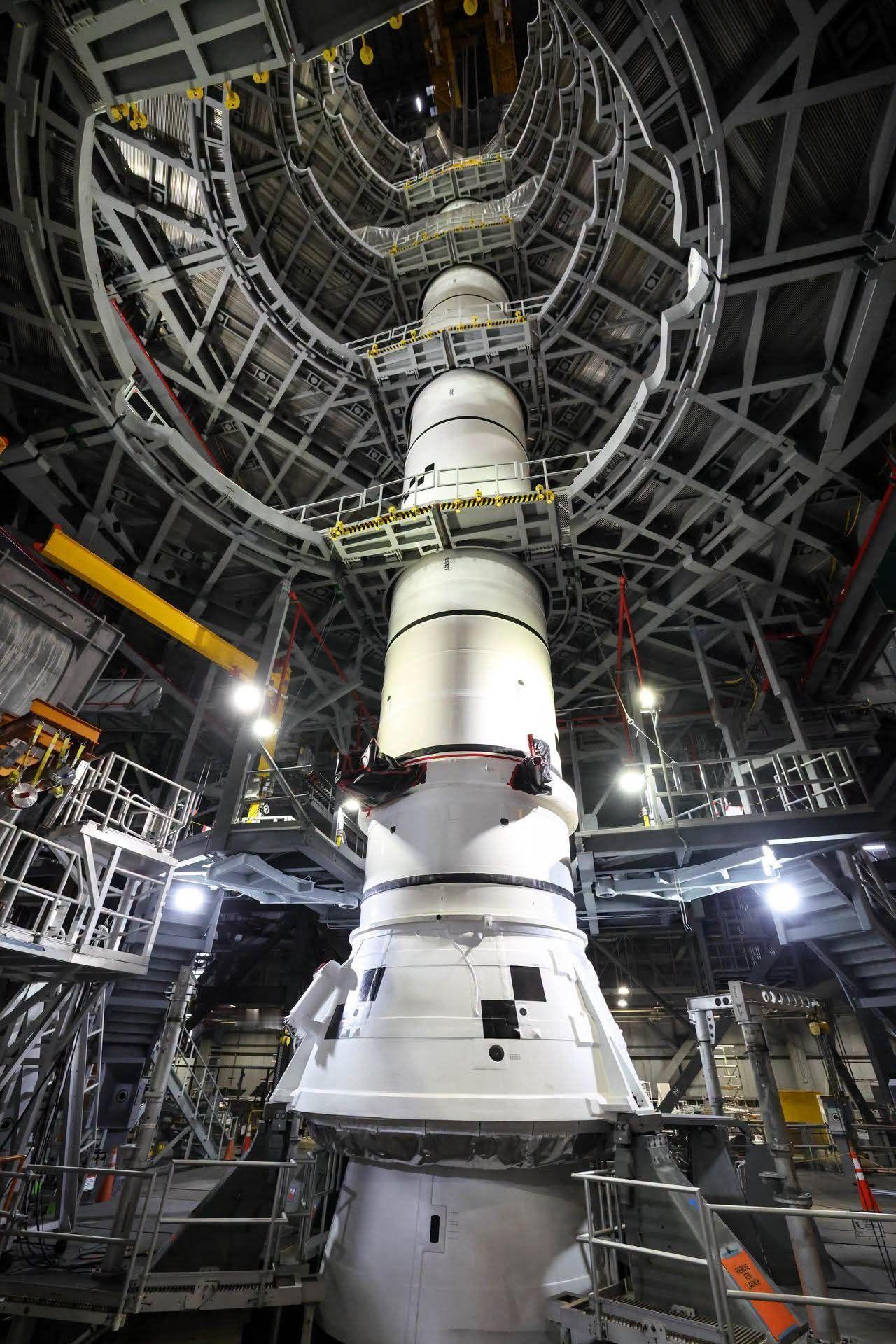 阿尔忒弥斯3号（ArtemisIII）任务SLS运载火箭正在推进NASA