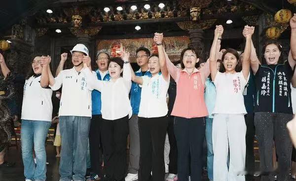 卢秀燕南下挺苏清泉喊“母鸡越多越好”台中市长卢秀燕今天（9日）为国民党屏