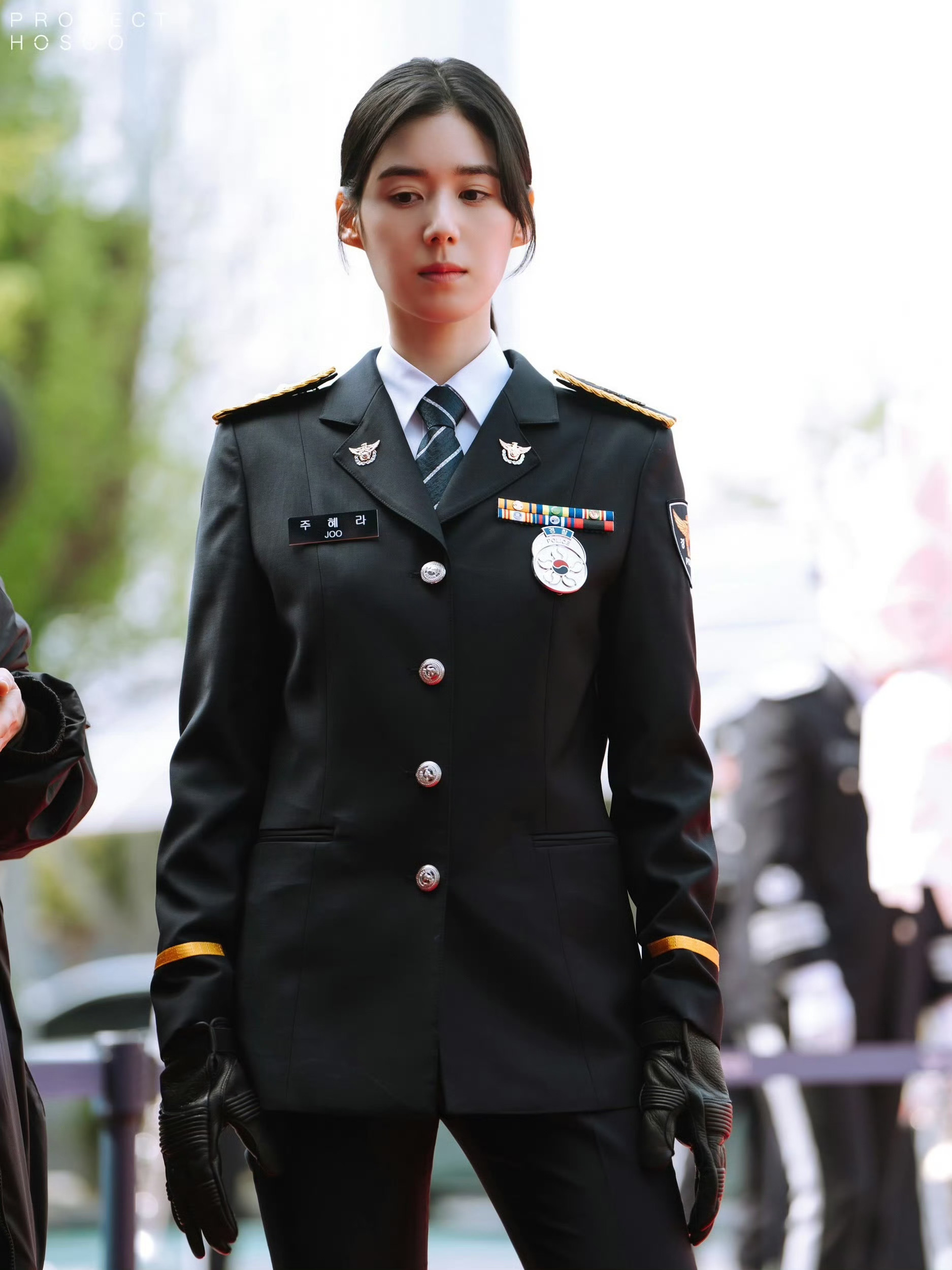 韩国第一帅让郑恩彩当一下
