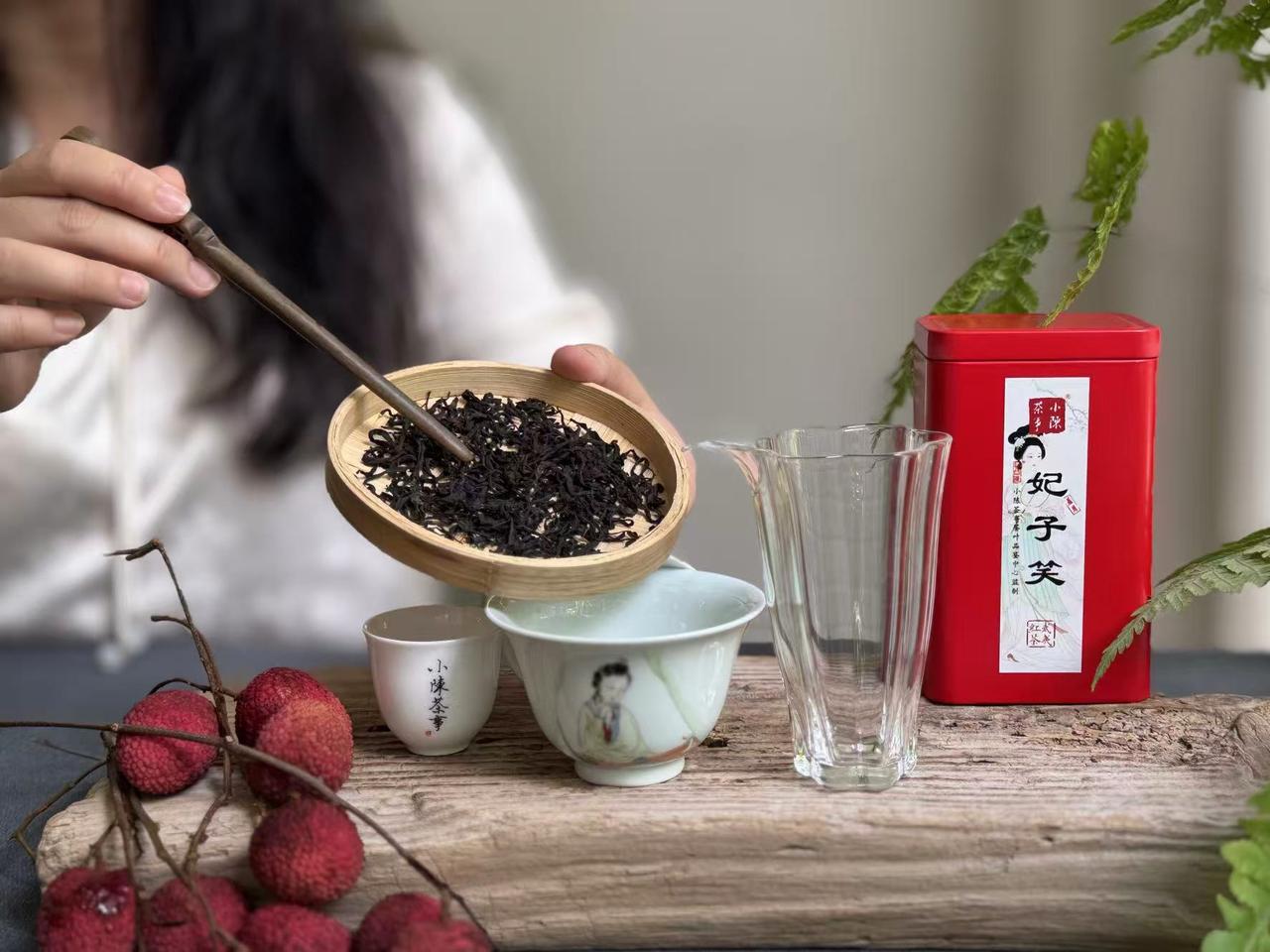 3种“毒茶具”千万别入手，长期泡茶悄悄伤肝肾挑茶具别只看颜值贪便宜，这三款茶具