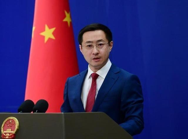 这次美国人是真的踢到了铁板上，本来想在全世界面前给中国设个局，结果反手就被狠狠抽