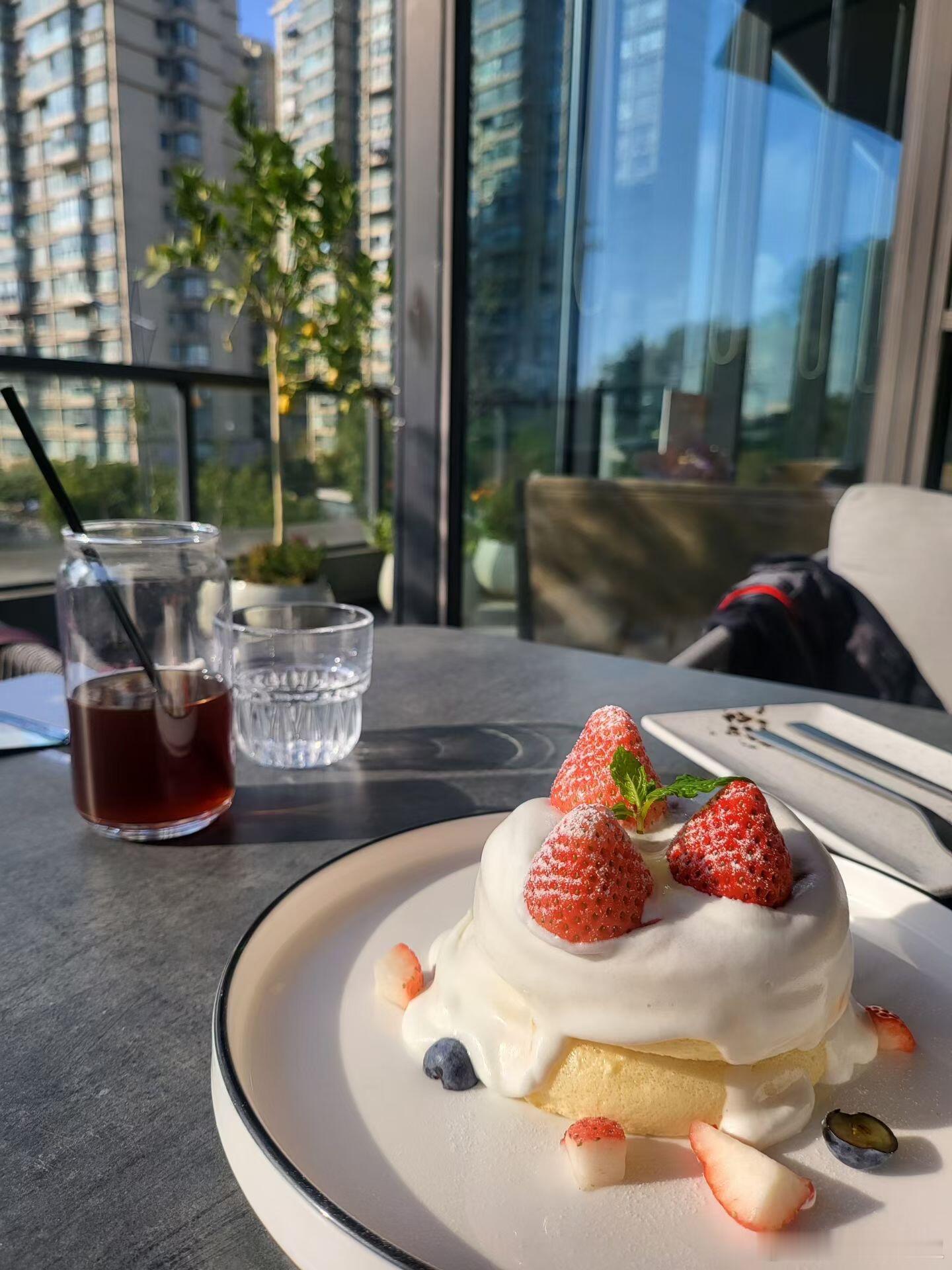 非常通透的一段话：“凡是情绪稳定、睡眠好、不焦虑的人，他们都有一个共性，就是懂得