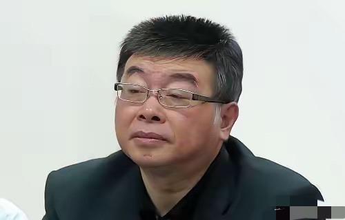 邱毅已带头冲锋蓝营要集结痛打"金小刀"邱毅这次主动站出来，前往台北地检署