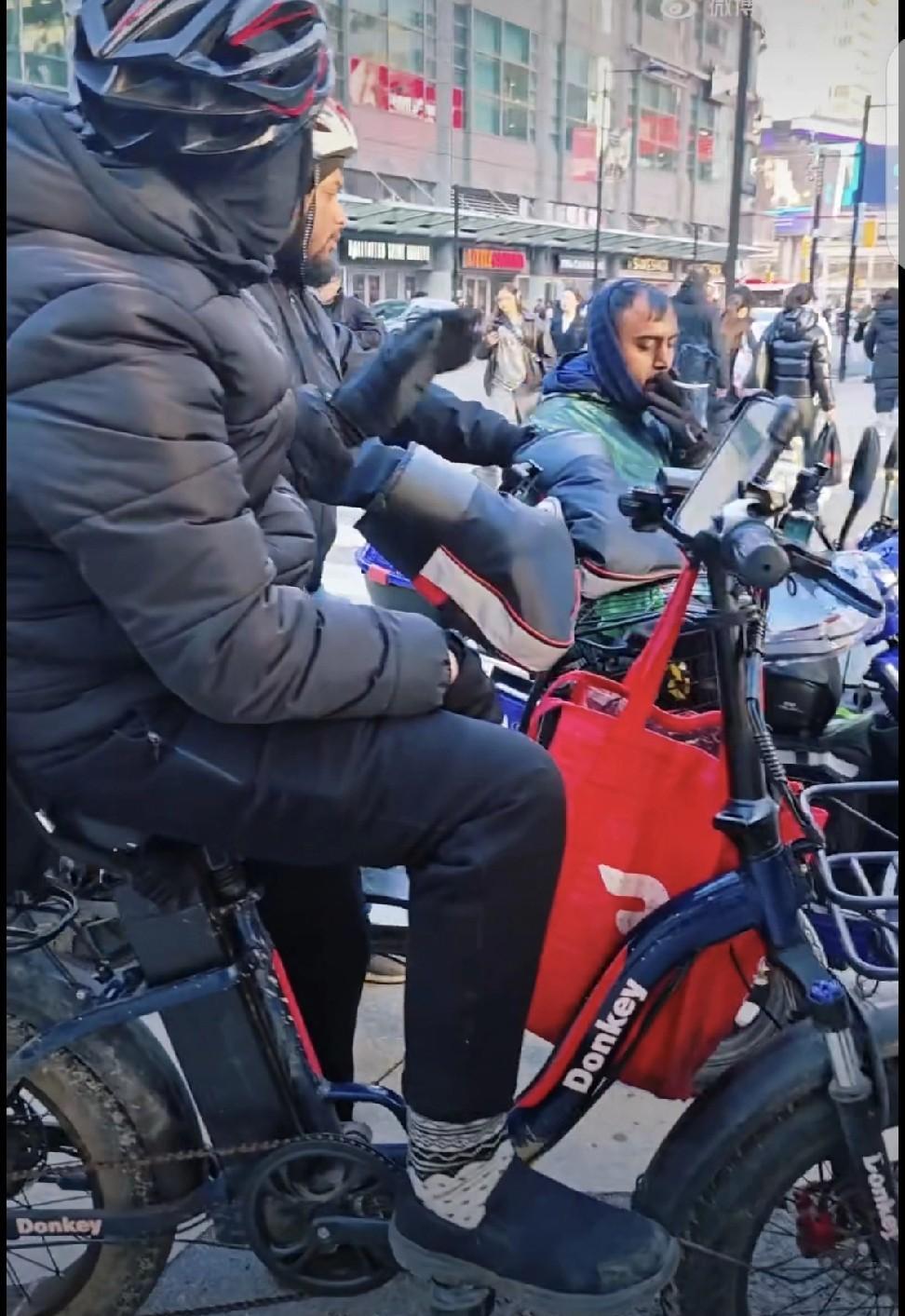 请神容易送神难，现在的加拿大到处是印度人，因为随地大小便，并要改变当地人的饮食习