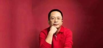1995年，周鸿祎毕业后加入北京方正公司，雷军已是金山公司总经理。两人通过彼此妻