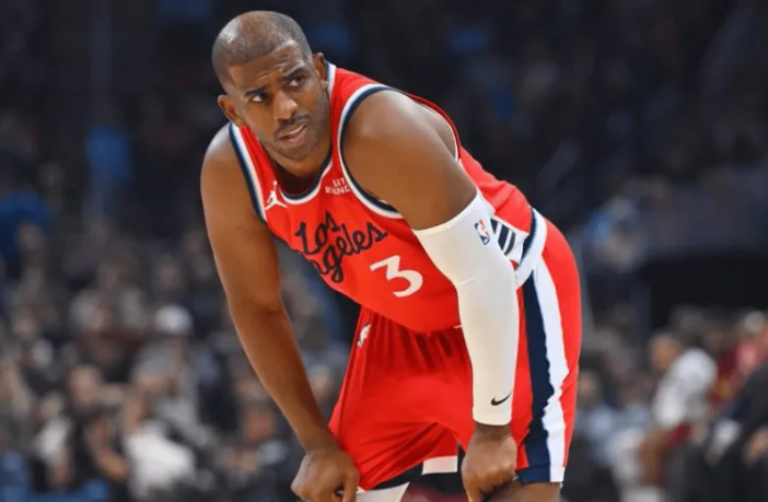 NBA常规赛，快船客场对阵奇才的比赛已经结束，最终快船以110-106险胜奇才。