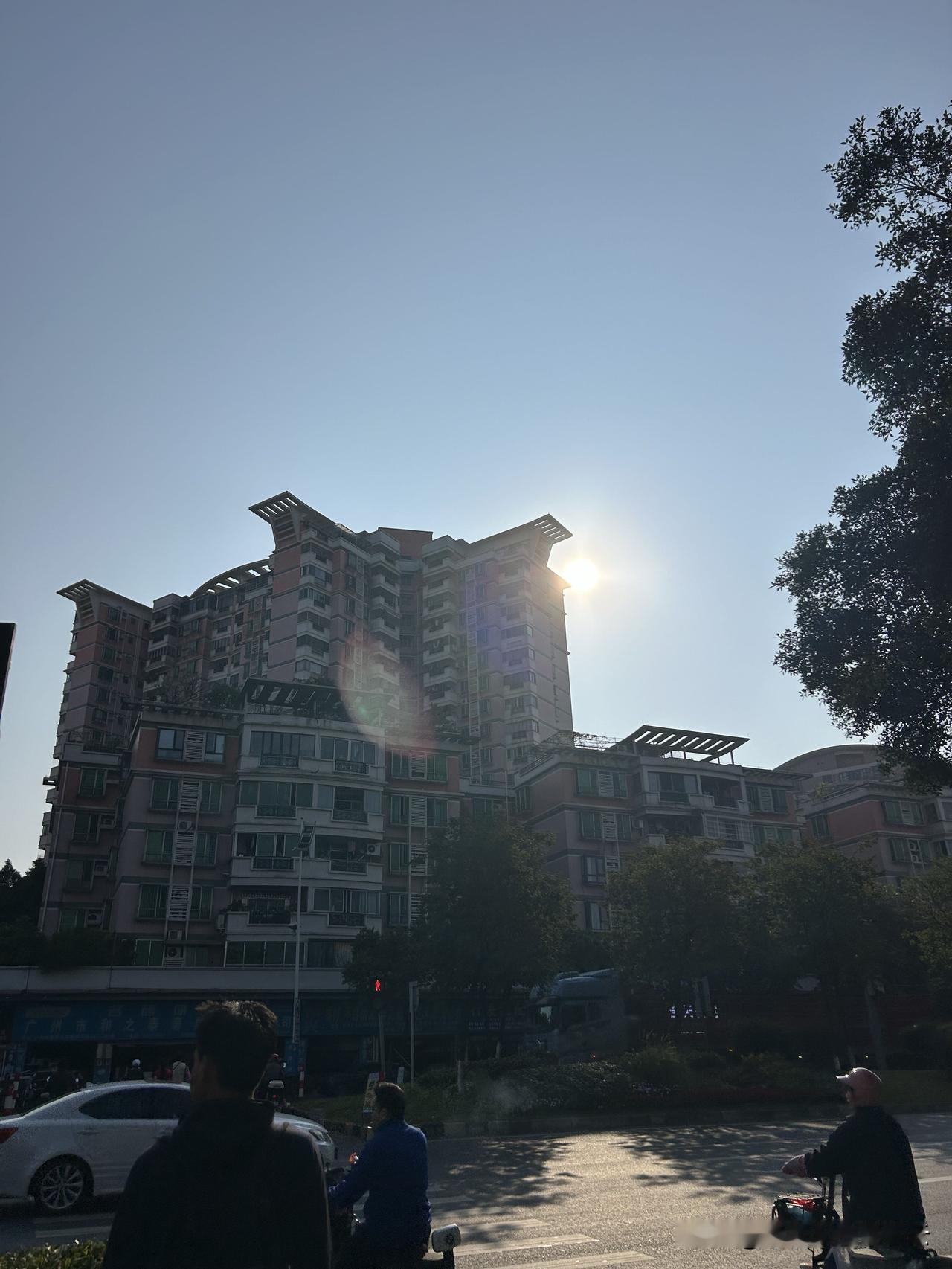 这个社会，普通人应该早一点认识到，我们每个人其实都是社会发展进程之中的工具人