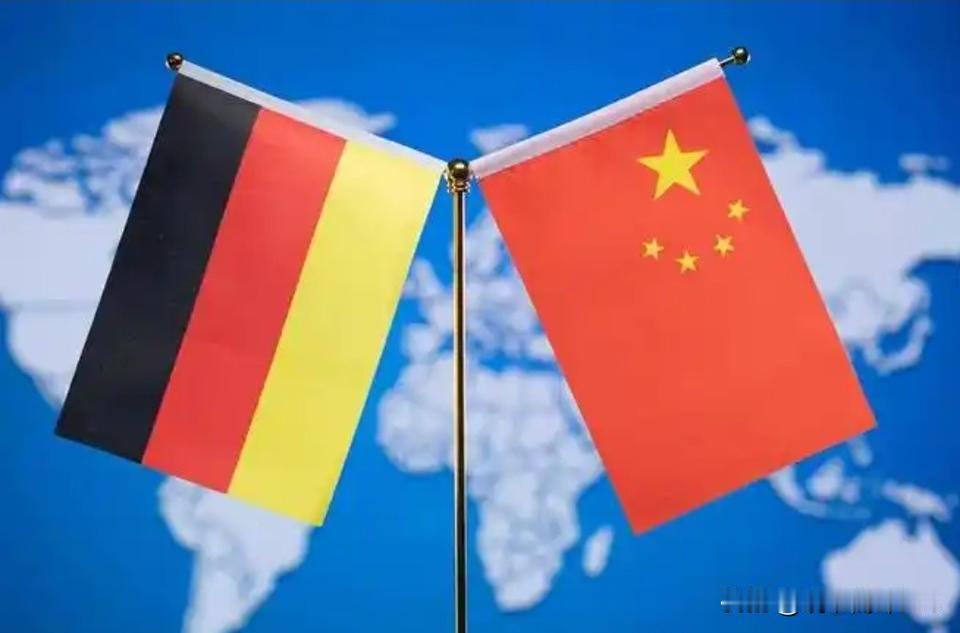 立规矩了！在我们外交部驳斥德国外长之后，德国外长访华行程取消！10月24日，根据