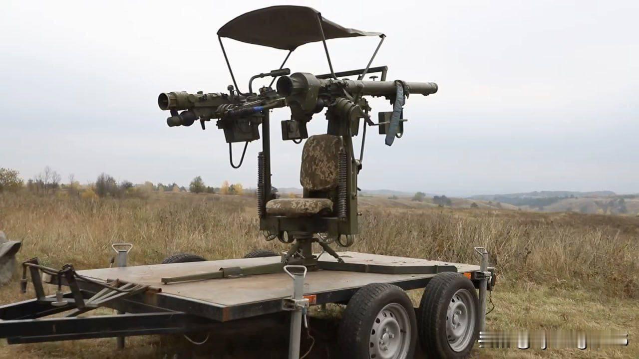 🇷🇺俄军缴获的“吉吉特”（Dzhigit）移动支援发射装置，设计用于发射两枚