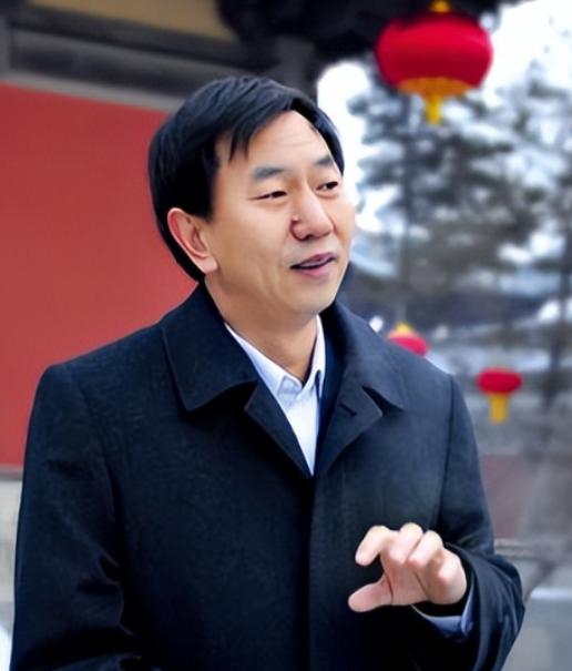 2000年，山西灵石县县长耿彦波，因工作调动要离开灵石，当地老百姓知道后，个个欢