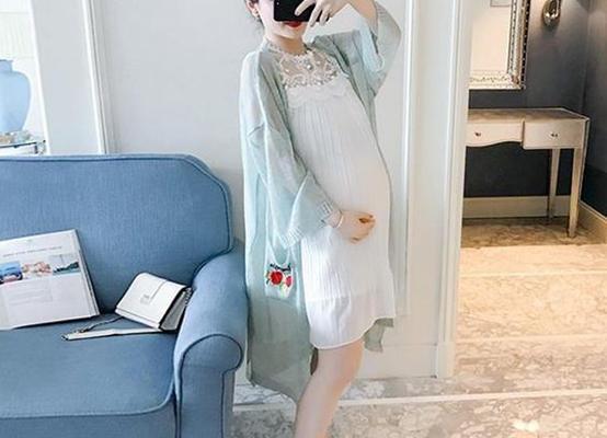 产检时, 爸爸看到孩子的三条腿, 生下来之后, 家属受不了了