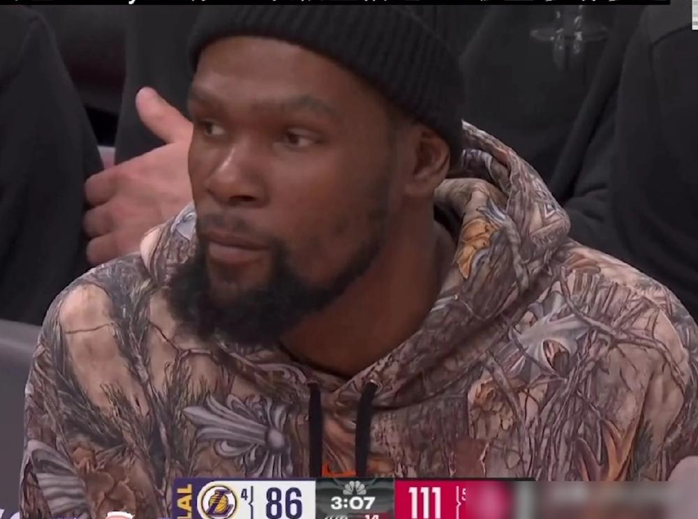 别骂防守了，赛后老詹亲口承认，湖人输球的真正毒瘤，根本不是你想的那样。...