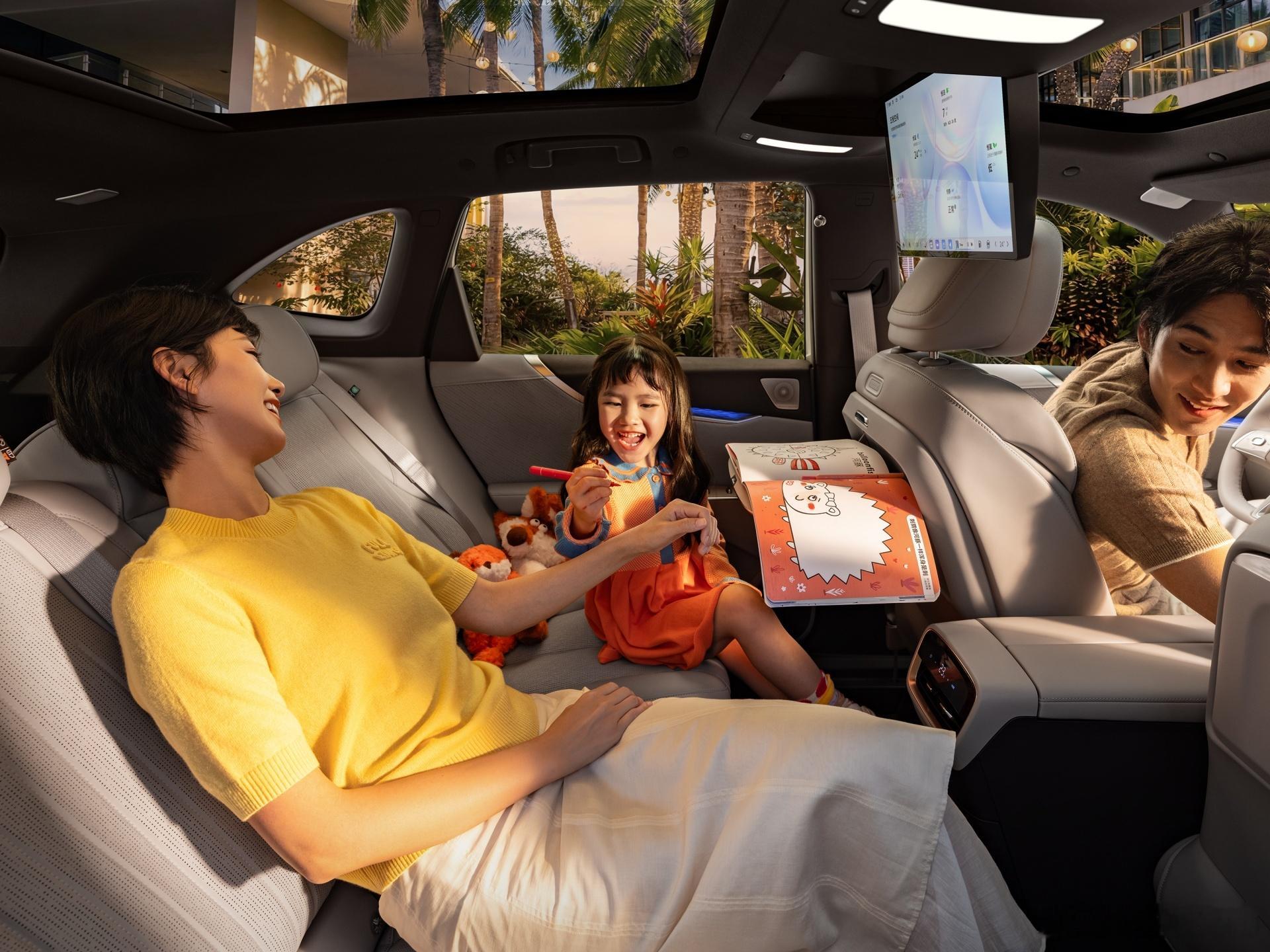 4月22日，别克至境E7正式上市并同步开启全国交付，置换权益价15.49万