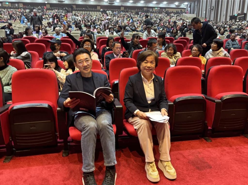 蓝营台中市长人选悬而未决江启臣、杨瓊瓔同台竞逐均盼蓝营总部早做决定！20