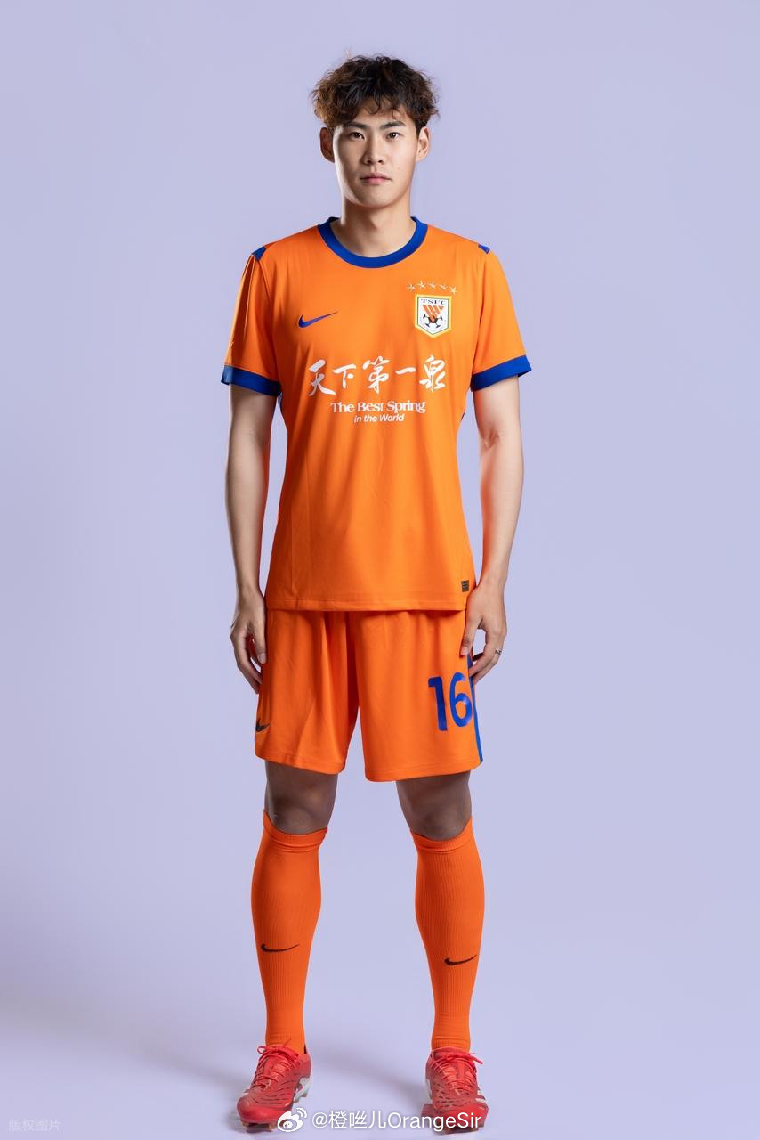 山东泰山B队球员号码，不逐一整理了！5号李钧鹏29号马银灏9号孙梓越21号