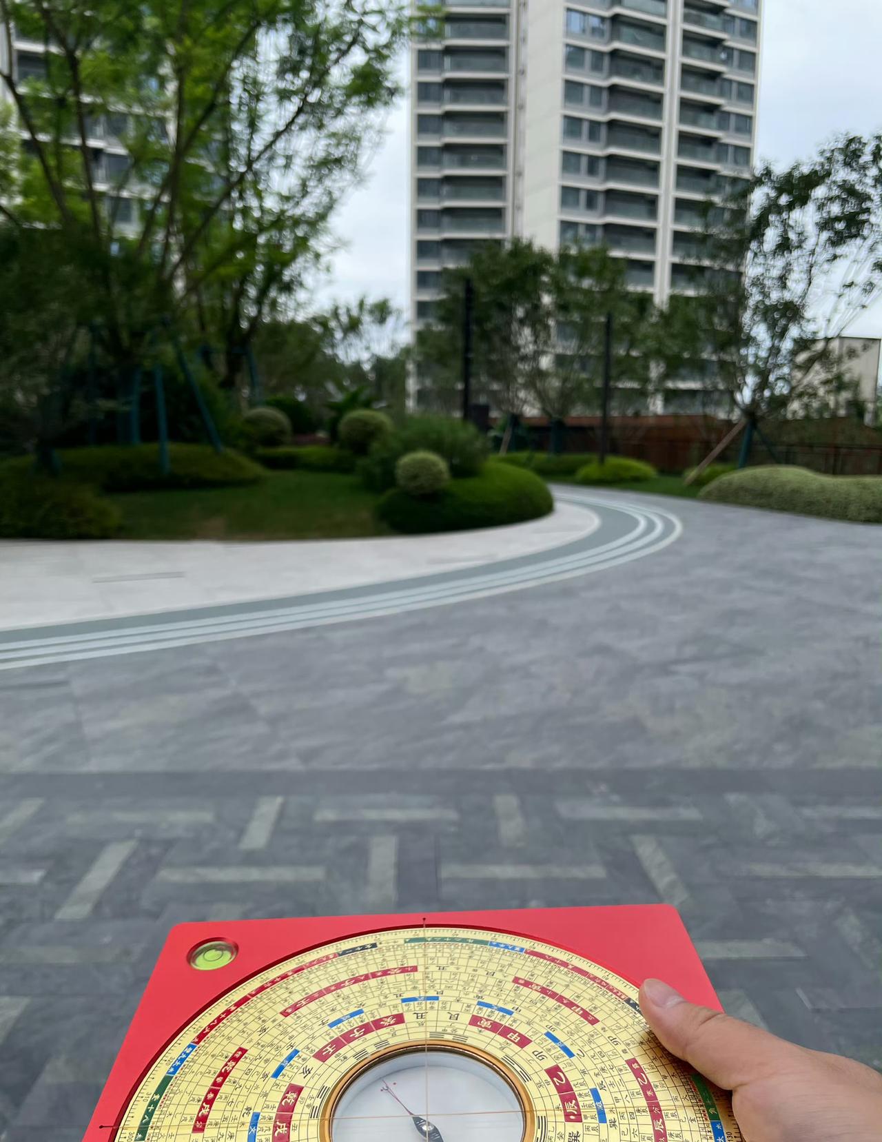今日运势：乙巳年甲申月己卯日2025.9.7日鼠：小吉工作顺利牛：容易