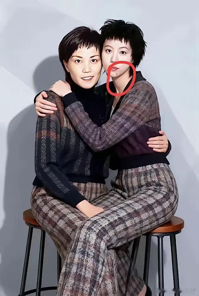 窦靖童怎么回事啊？明明和李嫣是同一个妈生的，怎么差别这么大？据消息，窦靖童和李嫣