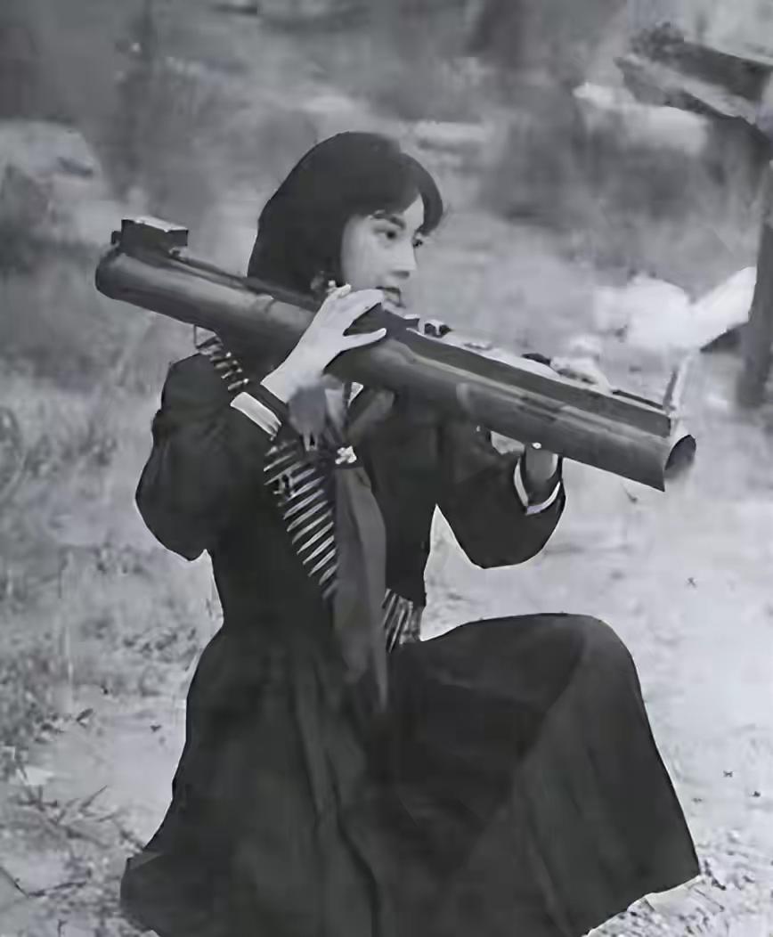 你一定不敢相信，奉行军国主义的日本，竟然曾经存在着一个“反帝、反美”的组织——日