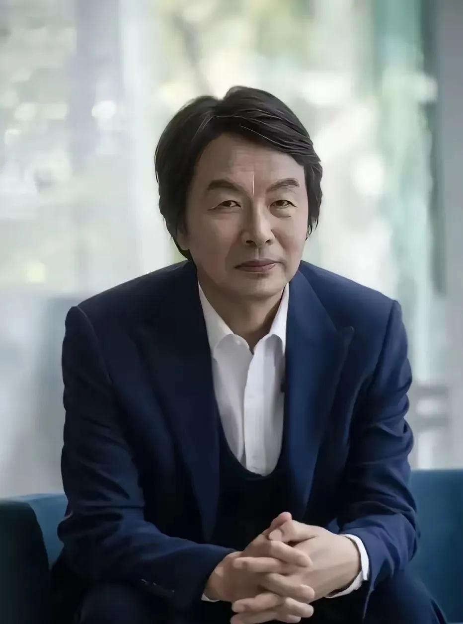 就在刚刚，刘震云说：“00后才是活得最通透的一群人，他们干掉了高房价，干掉了