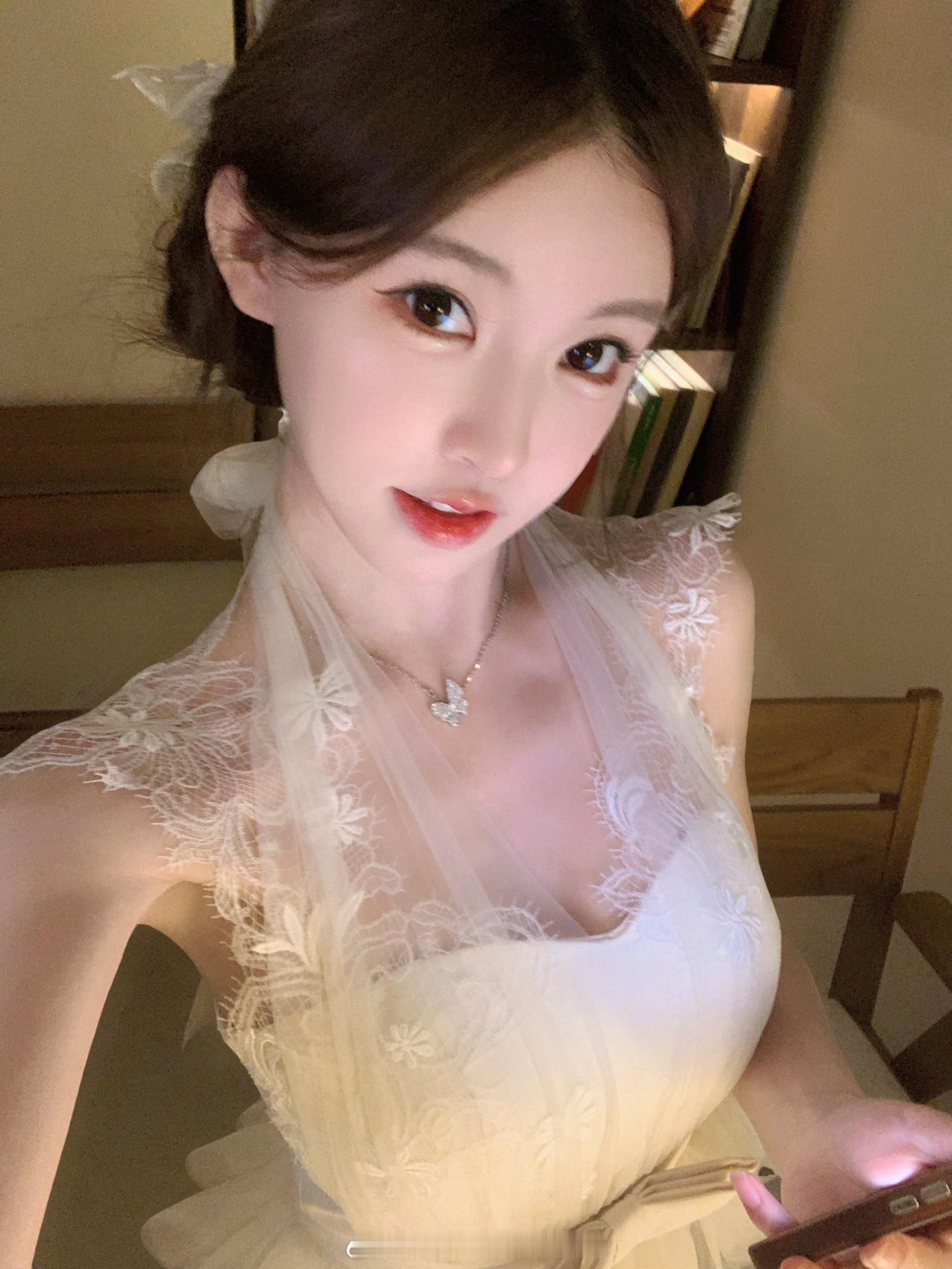 你的眼睛比海辽阔​​​