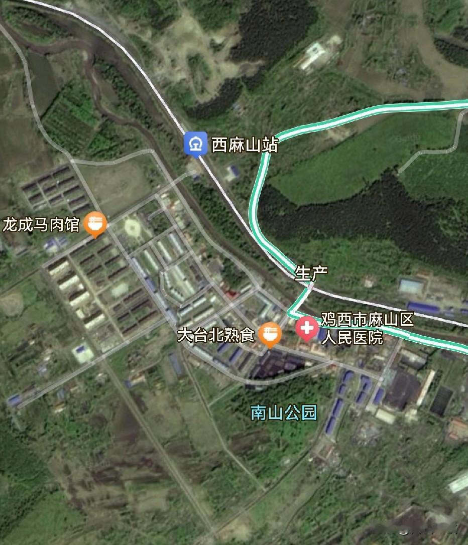 不敢相信，这个只有几栋房子的地方，比一般的乡镇看着都简陋，居然是东北一座老牌大城