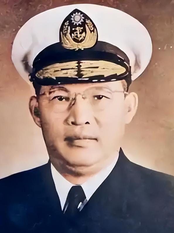 1938年，薛岳怒吼要枪毙桂永清，蒋介石冷冷问了一句：你知道他岳父是谁吗？毙了！