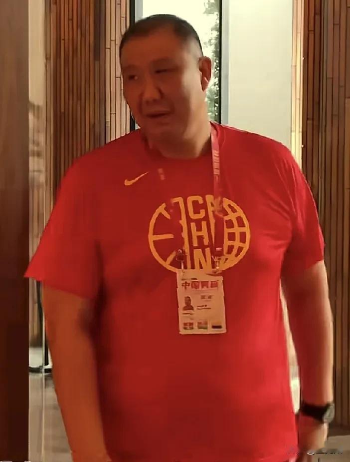 在中国男篮里，除了郭士强跟这些队员，还有一些无名英雄，王晗就是其中之一。王晗原来