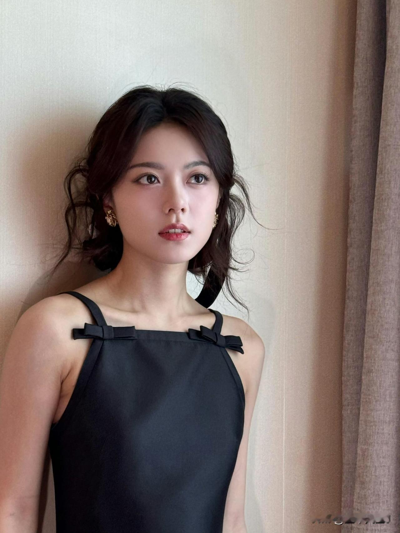 女生怎么穿搭会看上去很优雅